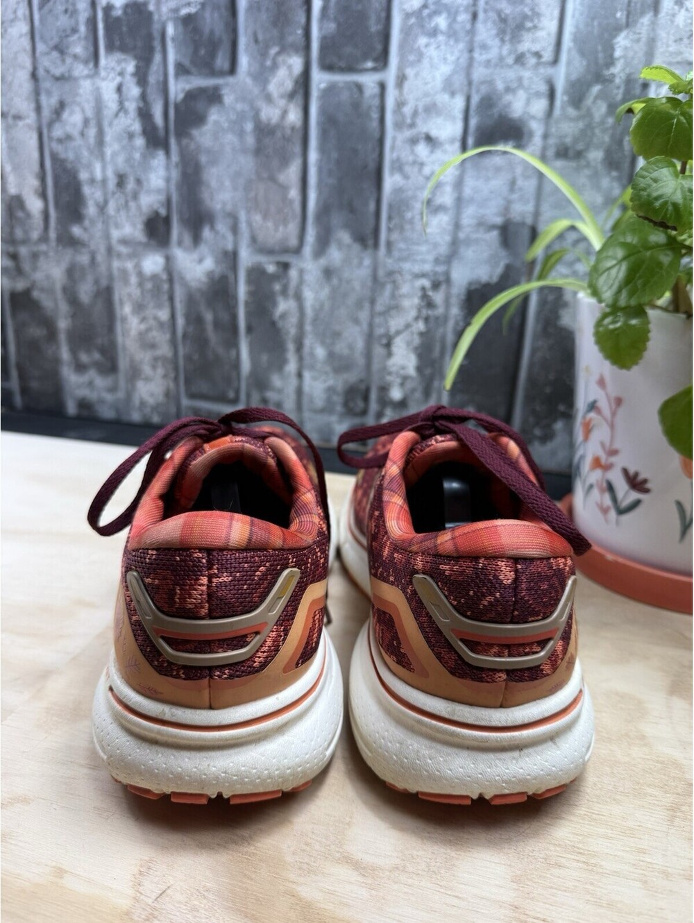 BROOKS GHOST 15 — Limited Edition "Trot Happy" Turkey Print! - Picture 6 of 10